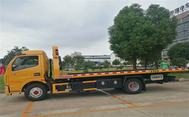泰州定远24小时拖车救援电话号码，定远道路救援公司怎么收费的
